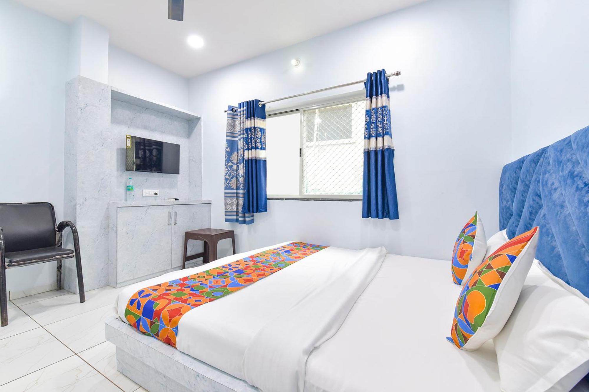 Fabhotel Somnath Ujjain Exteriör bild